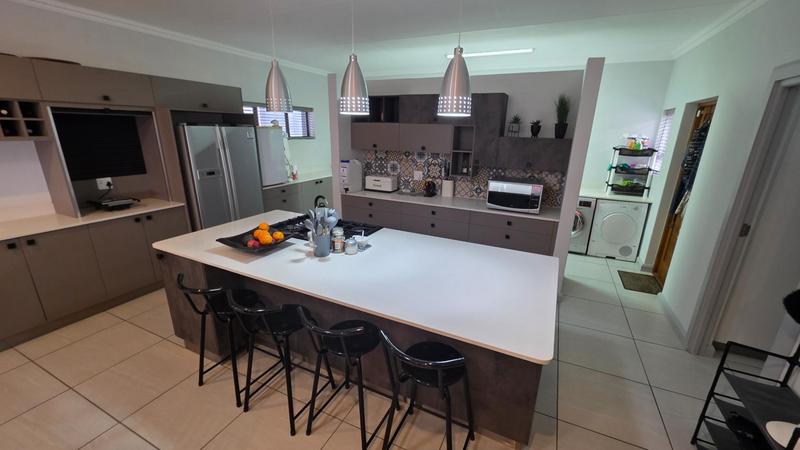 3 Bedroom Property for Sale in Seemeeu Park Western Cape